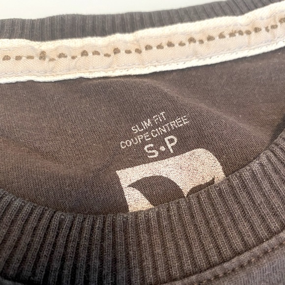 Men’s casual t-shirt (great condition) - Picture 2 of 2